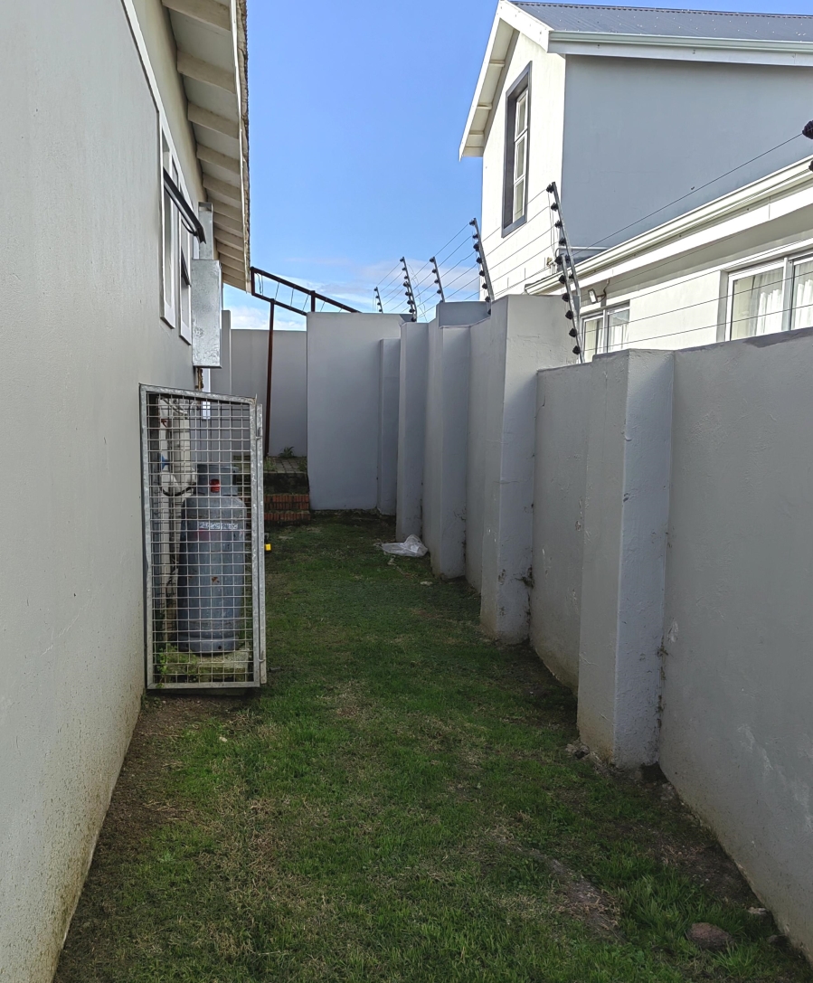 2 Bedroom Property for Sale in Fountains Estate Eastern Cape